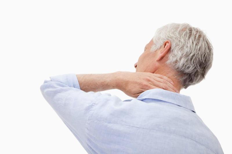 Ce Este Hernia de Coloană Cervicală? Simptome și Tratament